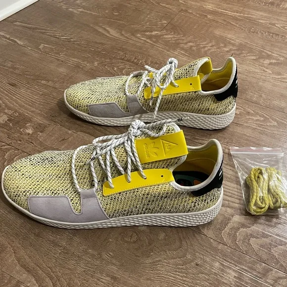 Adidas Originals Tennis Hu V2 Pharrell Solar Pack Yellow (Size Men’s 12 US) - Picture 6 of 7